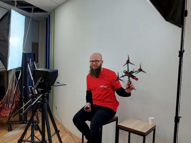 Інструктор Irbis Sky School з дроном